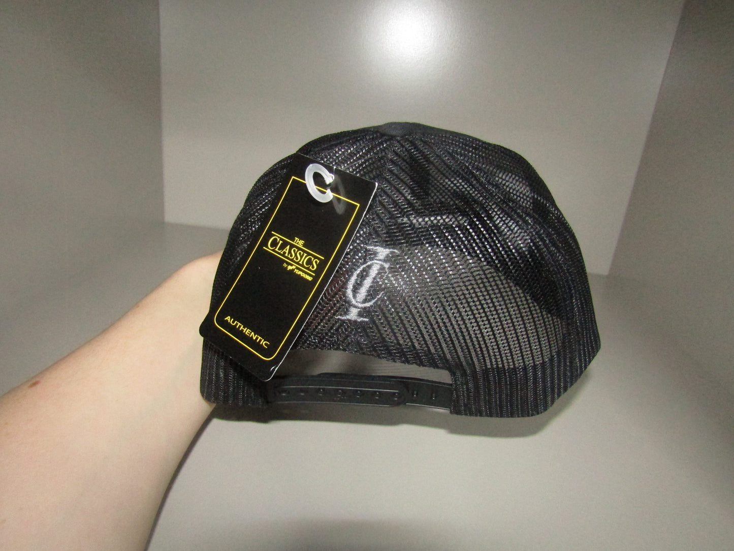 TRIPLE BLACK ESSENTIAL CAP