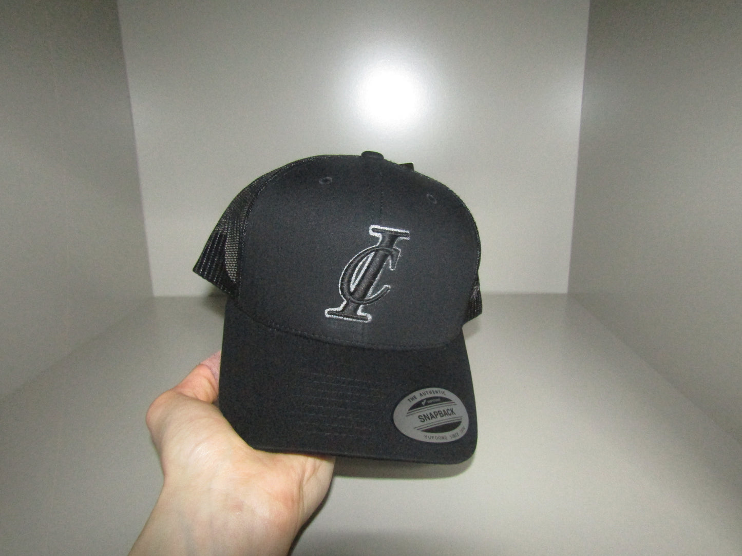 TRIPLE BLACK IC SIGNATURE CAP