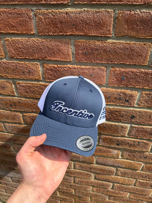NAVY / WHITE ESSENTIAL CAP